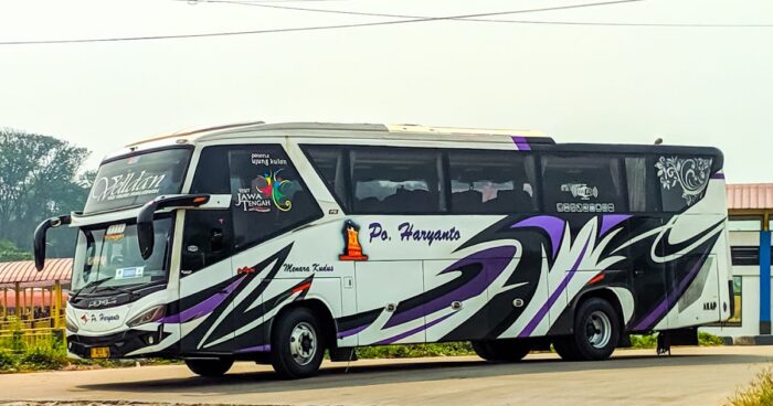Agen-Bus-Haryanto